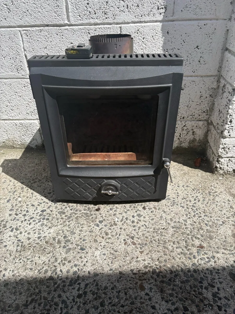 Stove - Image 1
