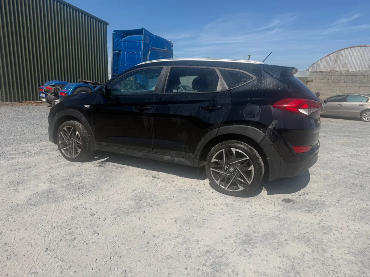 2016 Hyundai Tucson 1.6 petrol - Image 3
