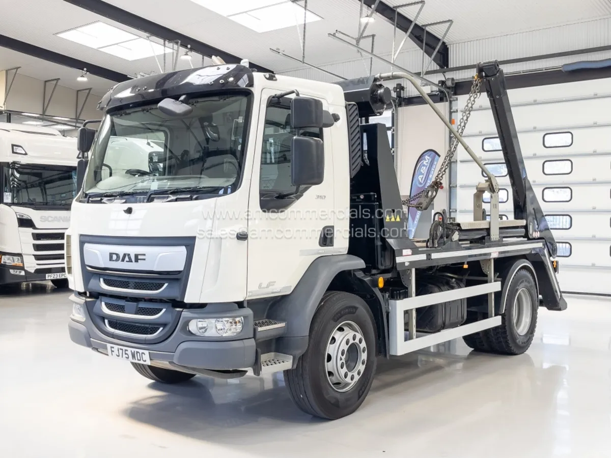 2025 DAF LF 310 SKIP LOADER - Image 3