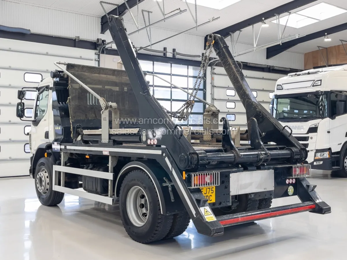 2025 DAF LF 310 SKIP LOADER - Image 4