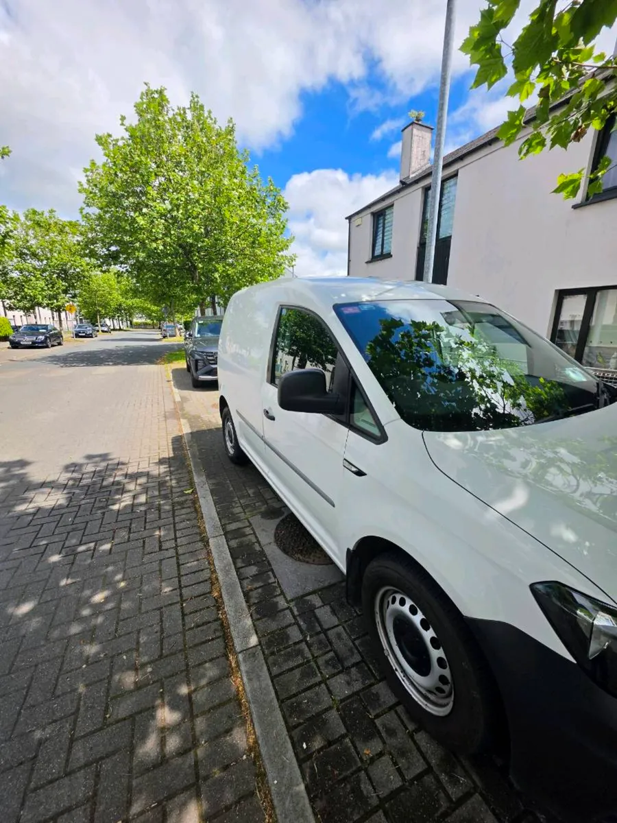 Volkswagen Caddy 2018 2.0tdi - Image 3