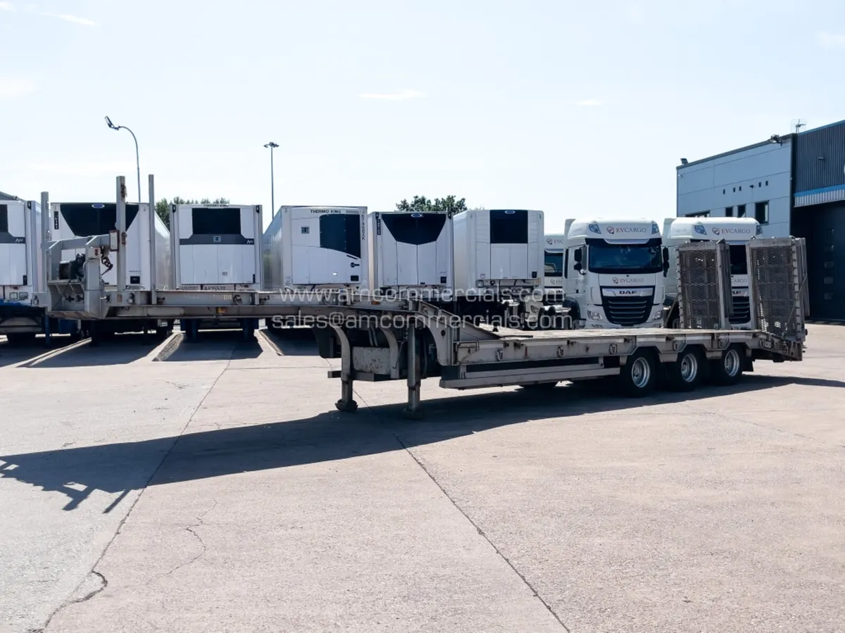 2015 MONTRACON LOW LOADER - Image 3