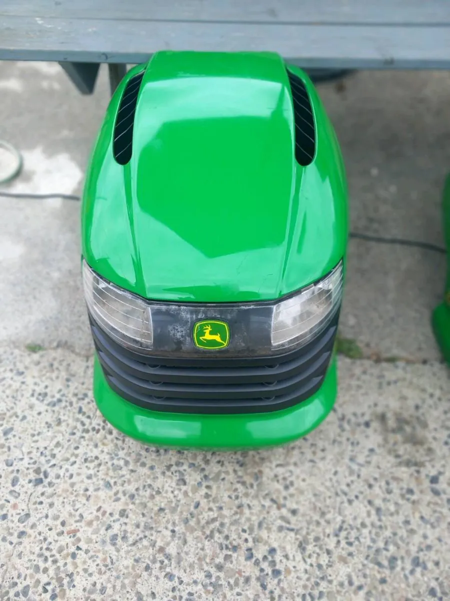 John deere bonnets for sale - Image 3