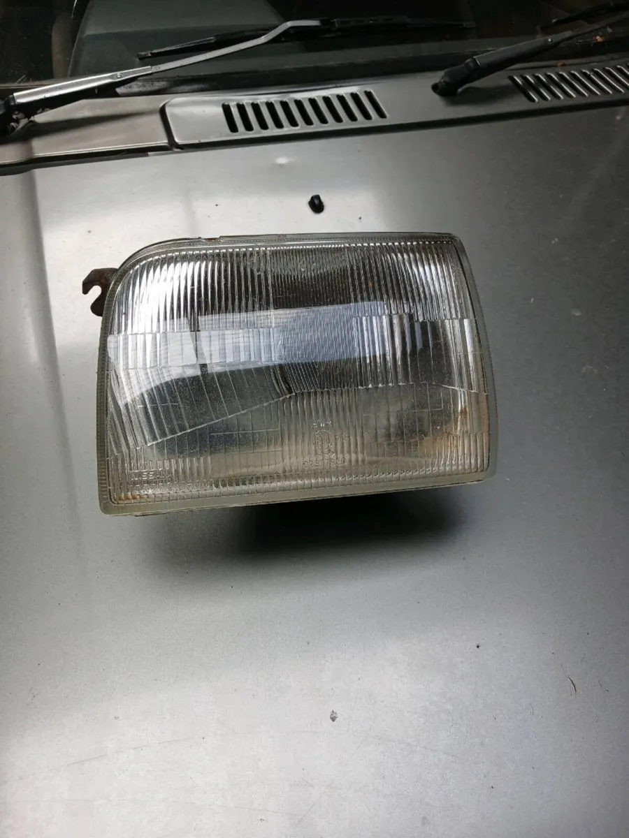 Headlight wanted - Image 2