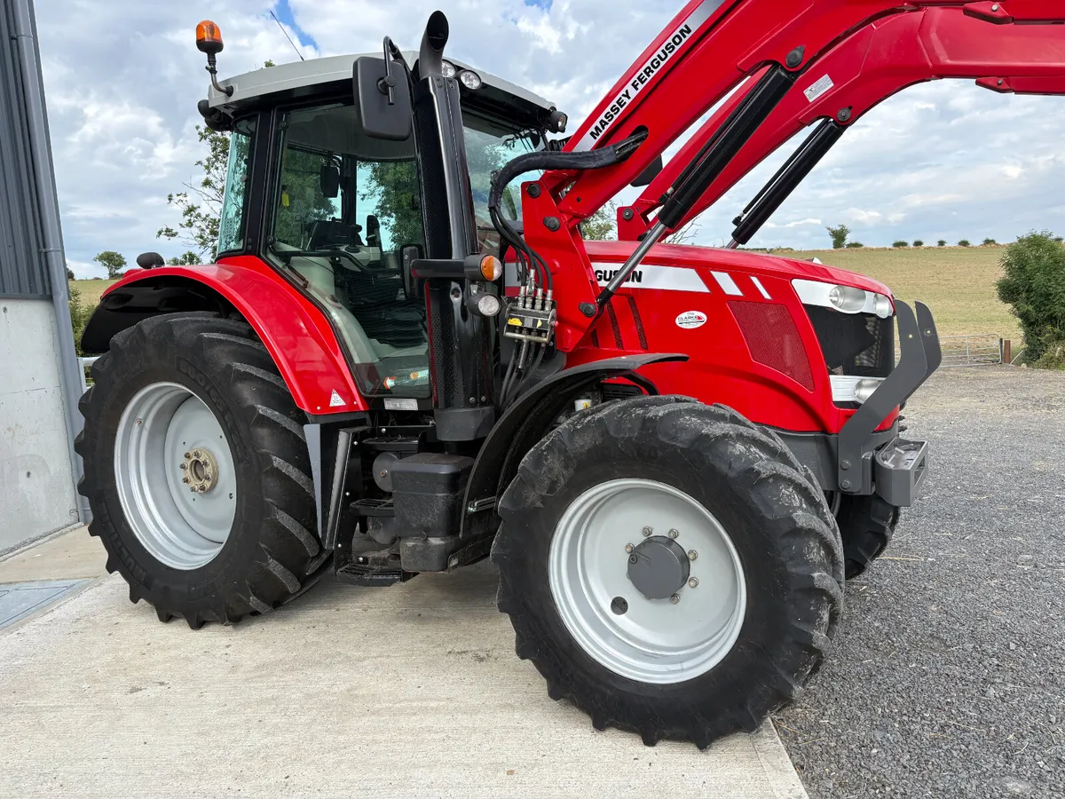 Massey Ferguson 6715S - Image 4