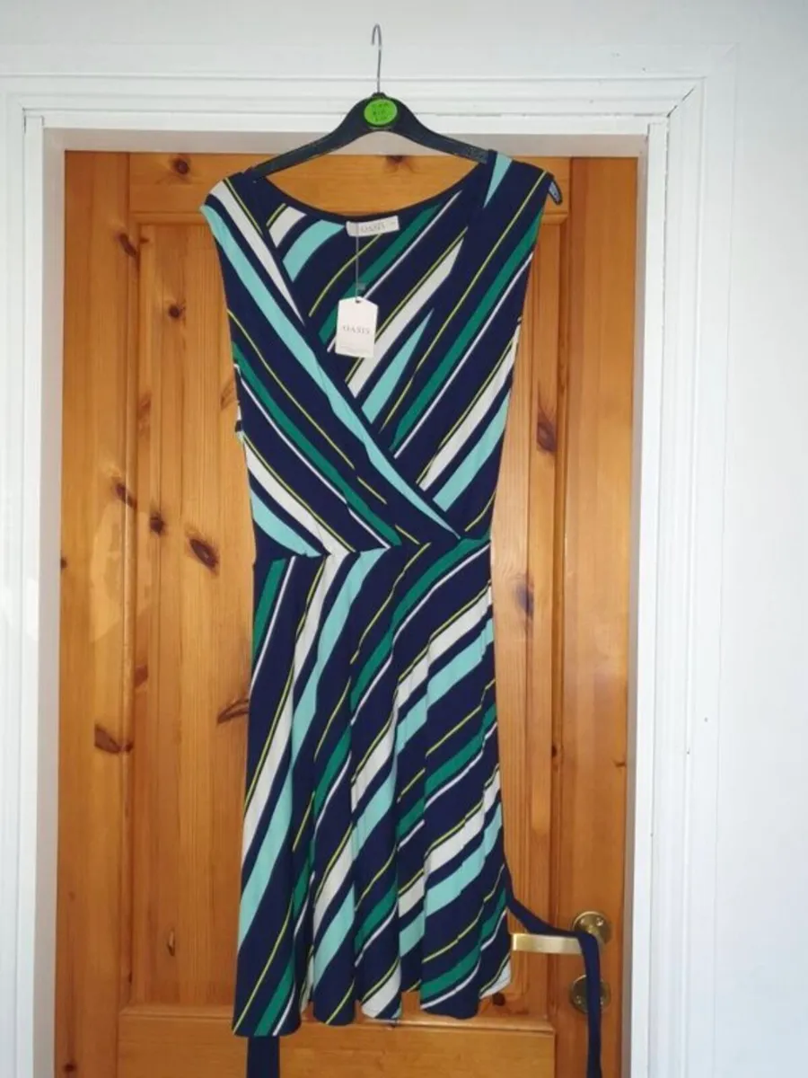 BNWT Oasis Belted Dress - Image 1