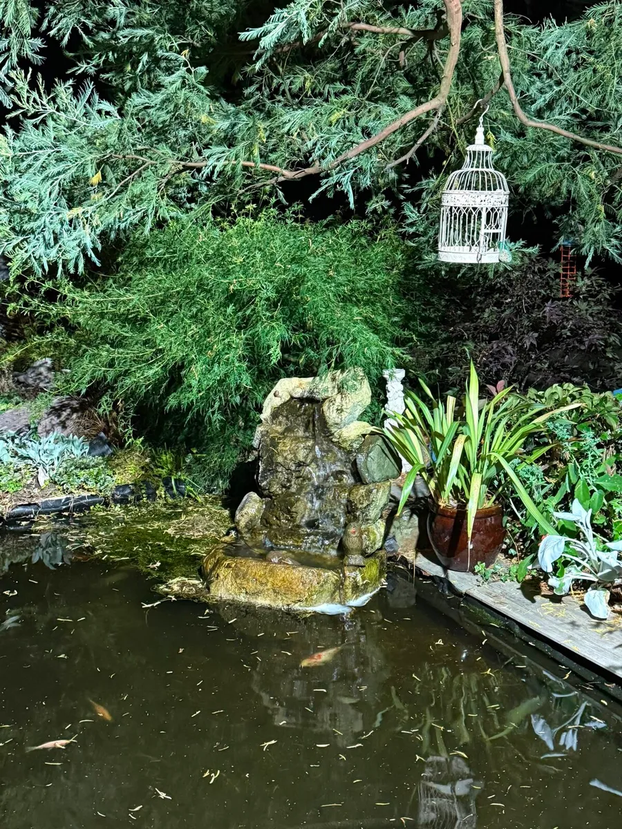 Water feature,no pump ,90 euro