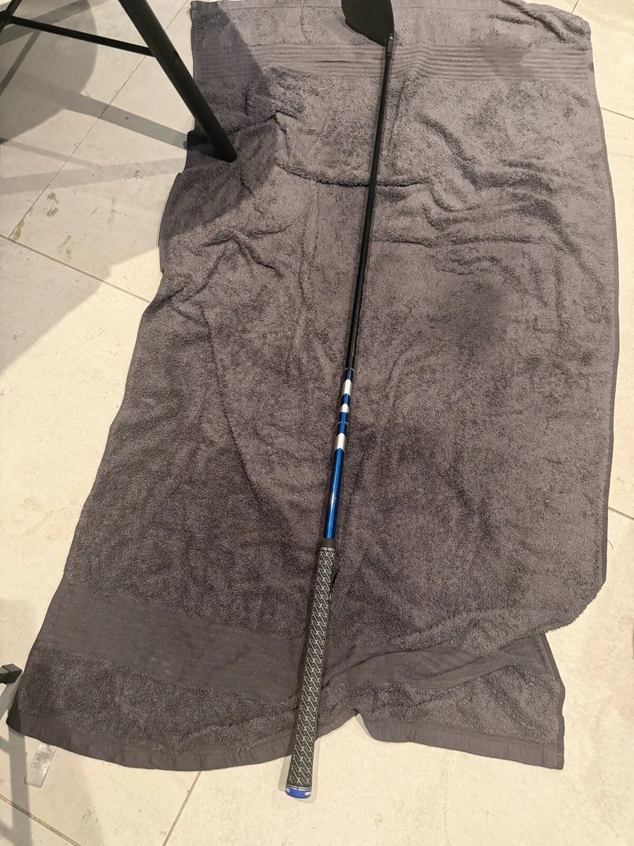Golf irons and 3 wood - Image 1