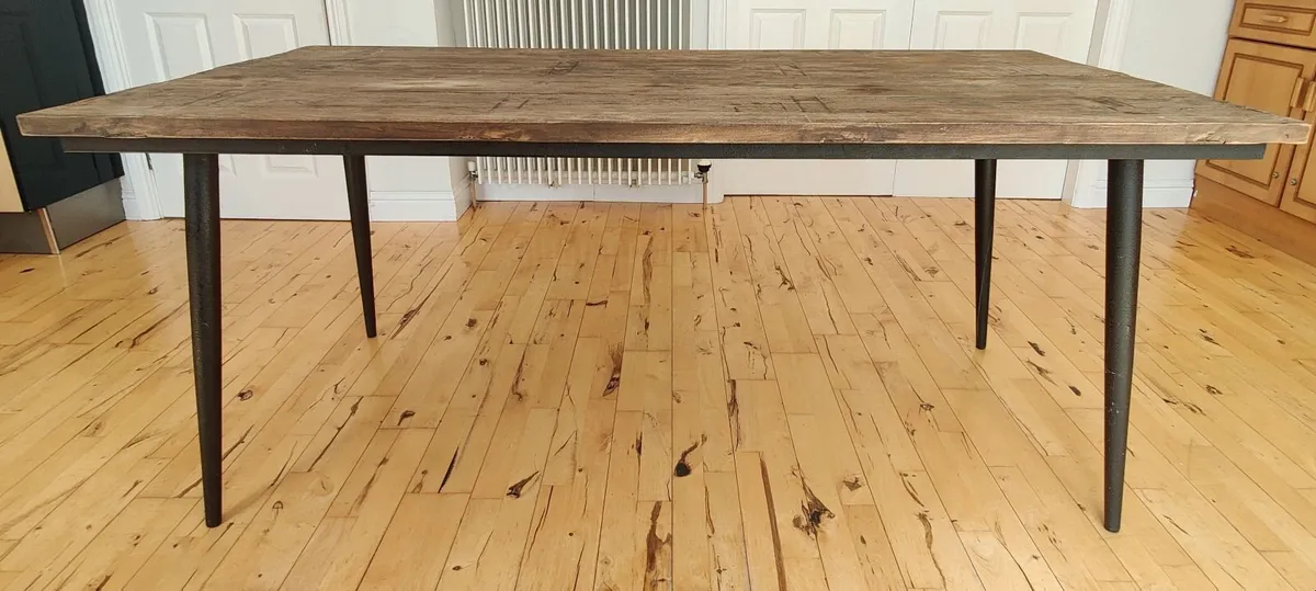 Dining table - Image 4