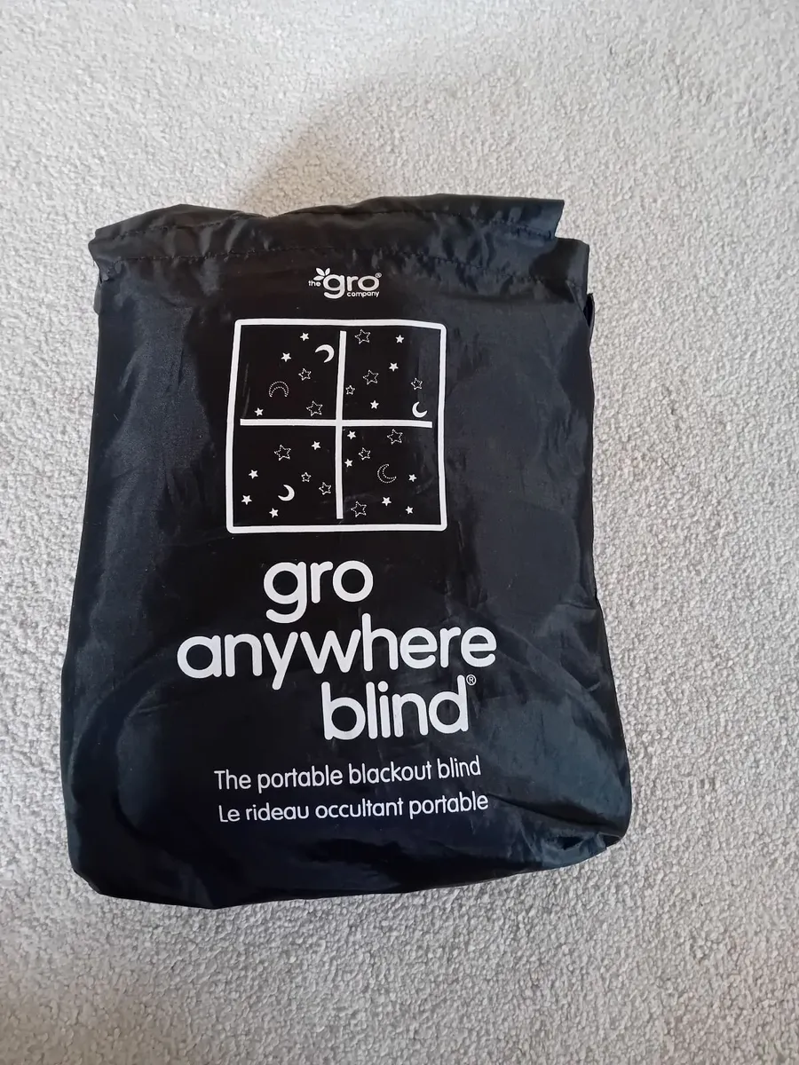 Gro-Anywhere Blackout Blind - Image 1