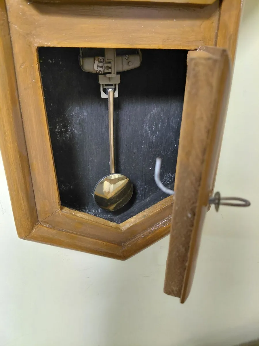 Vintage Guinness Wall Clock - Image 4