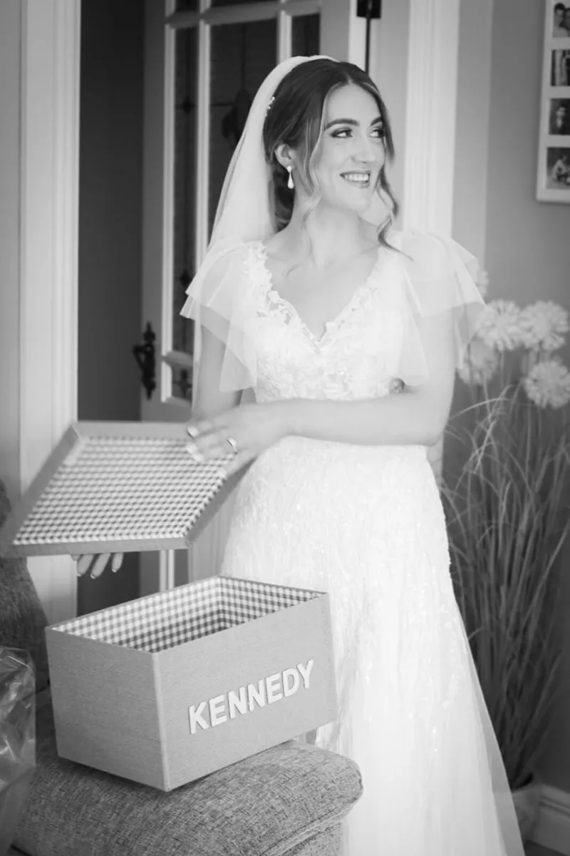 Wedding dress - Image 3