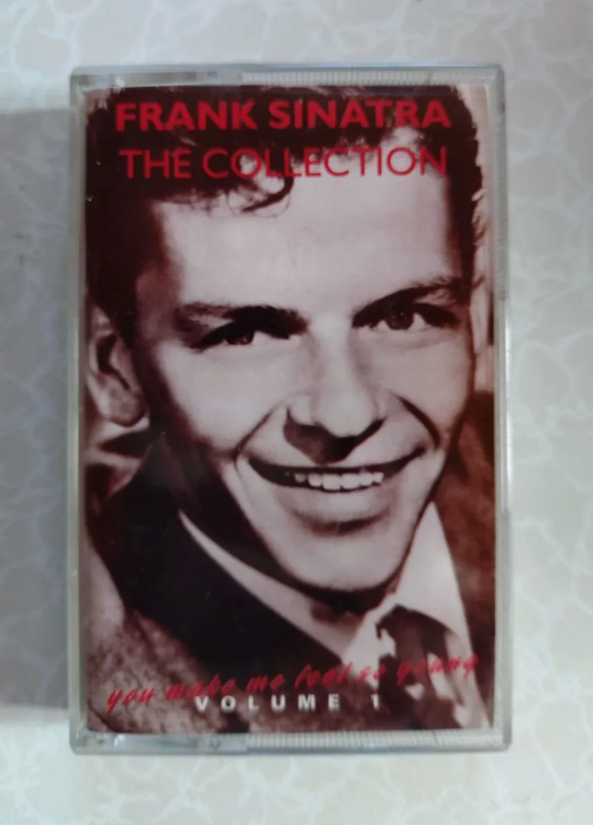 FRANK SINATRA (THE COLLECTION) CASSETTE TAPE. USED - Image 1