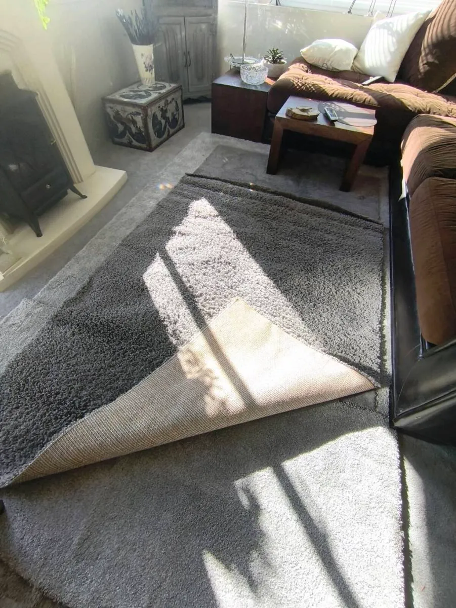 Lovely gray.rug 120/170 - Image 2