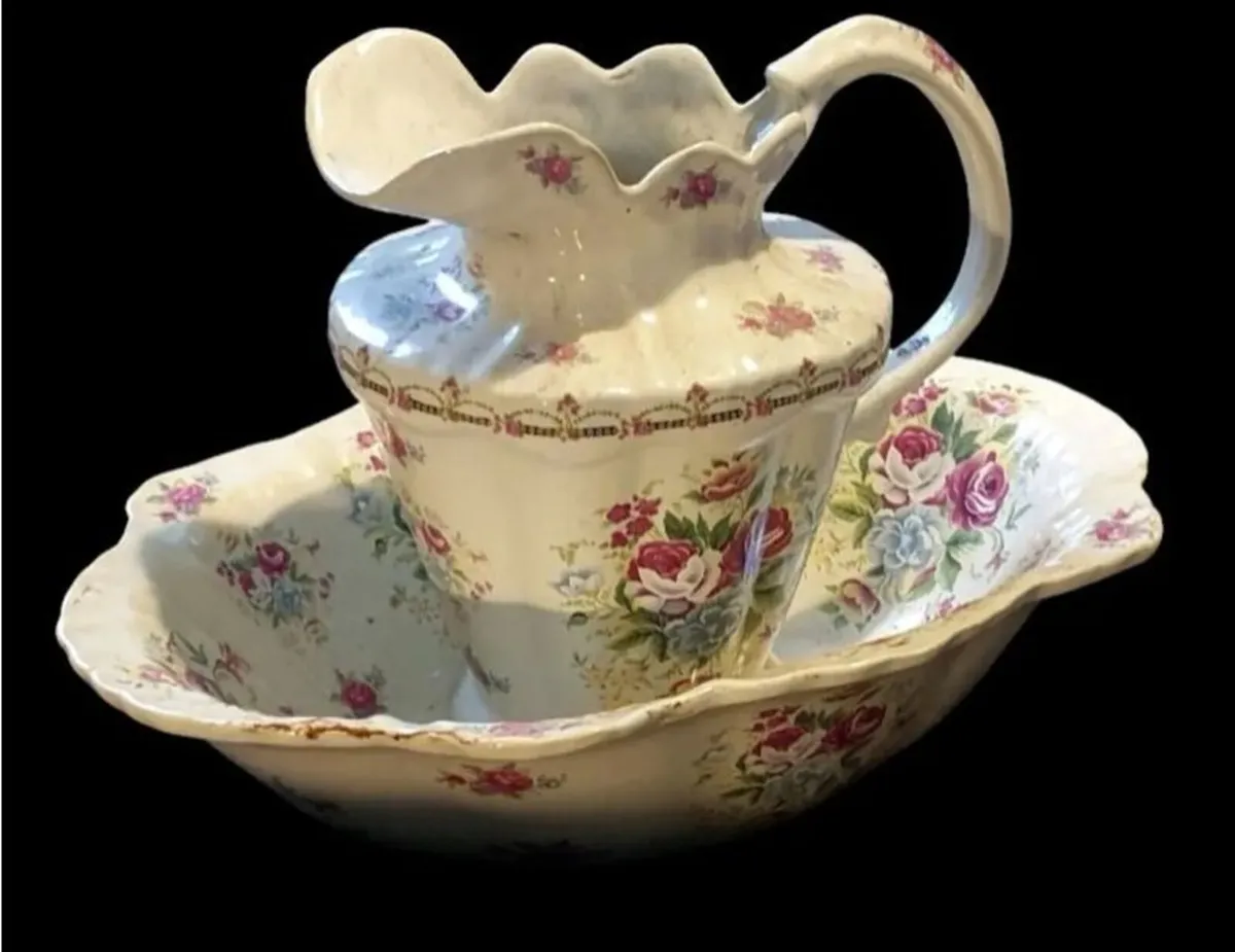 Antique Victorian Ceramic Wash Jug & Basin Set - Image 1