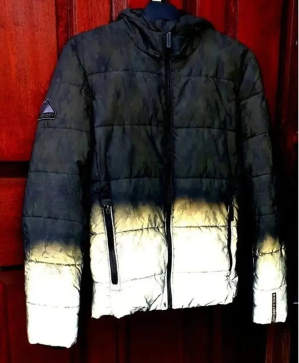 Ex-Display Superdry Hooded Puffa Jacket - Image 3