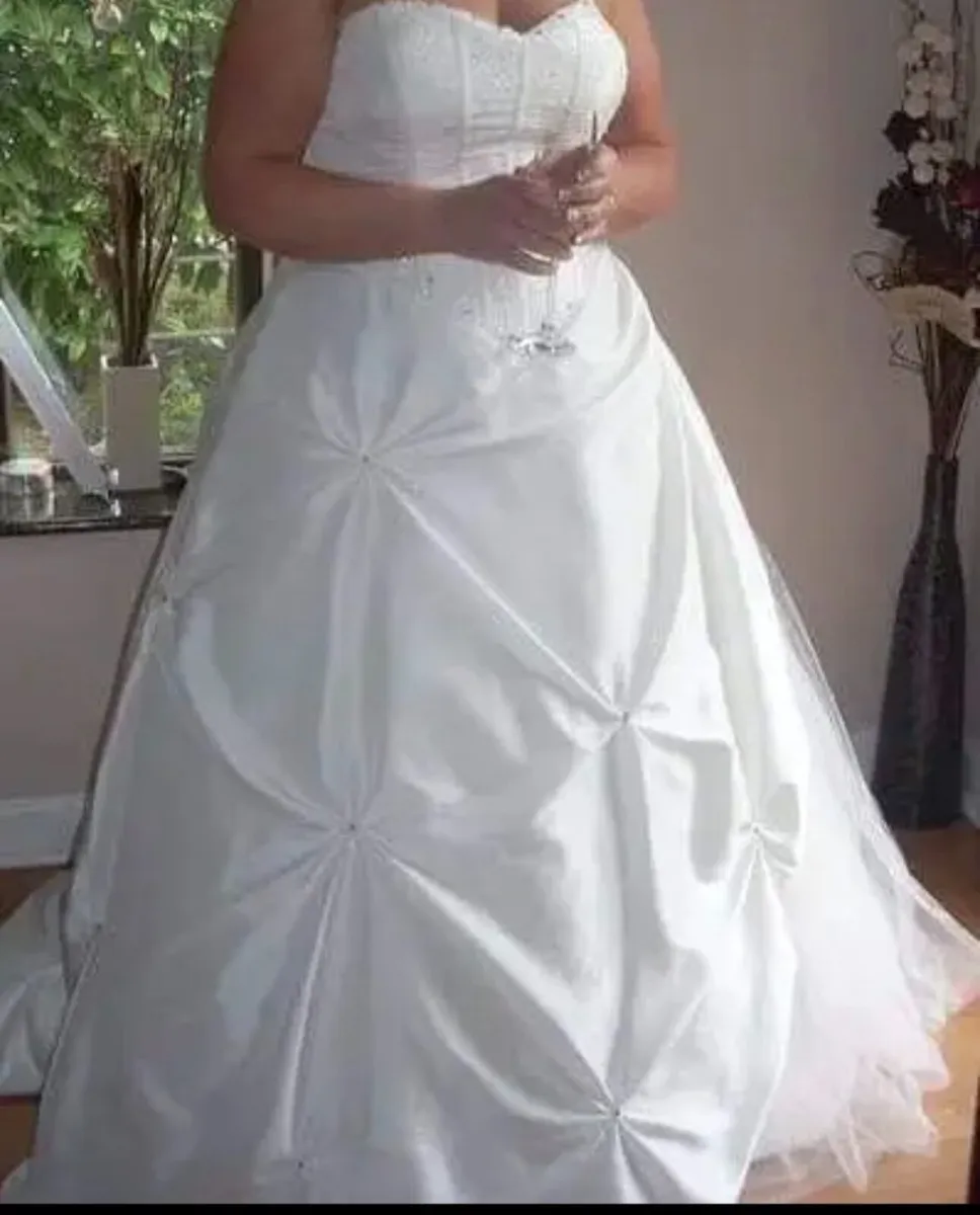 Wedding dress