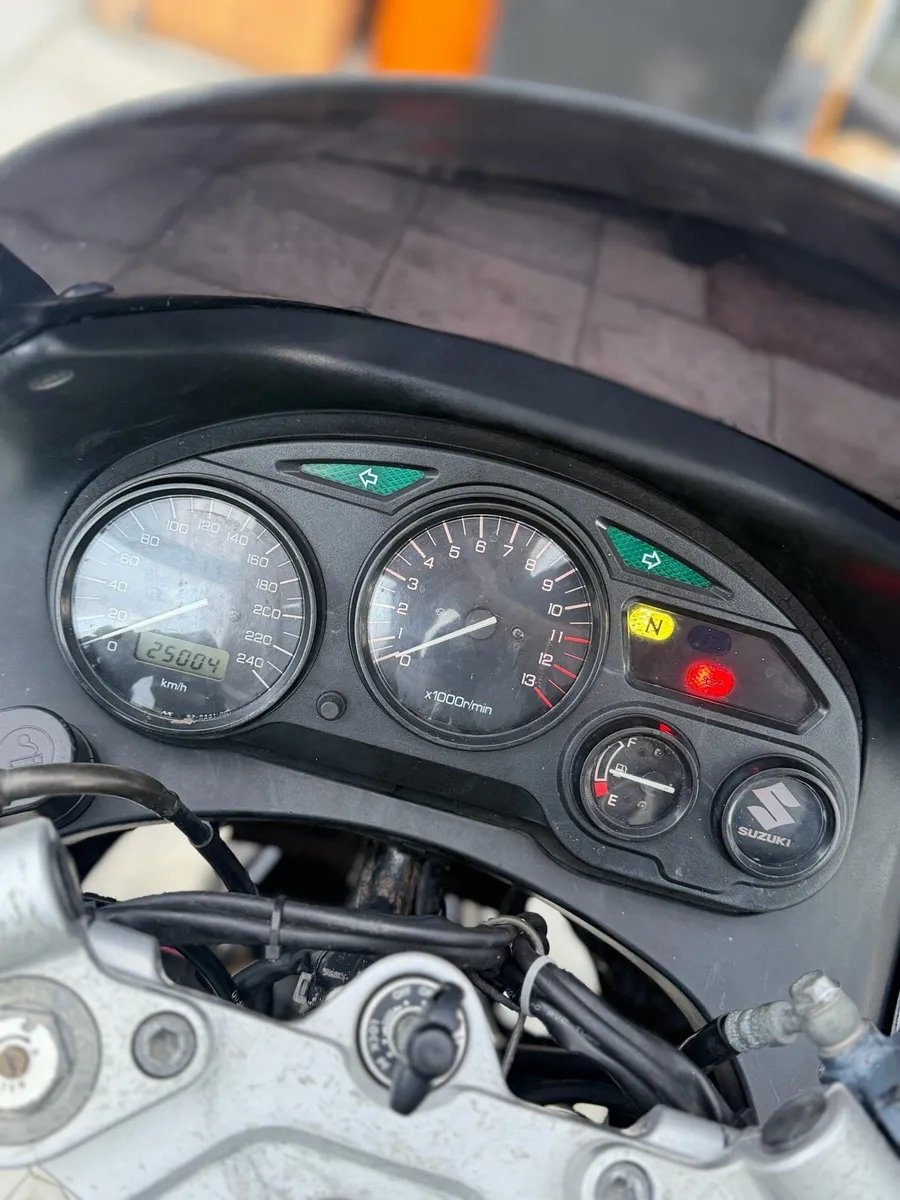 Suzuki GSXF600 - Image 3