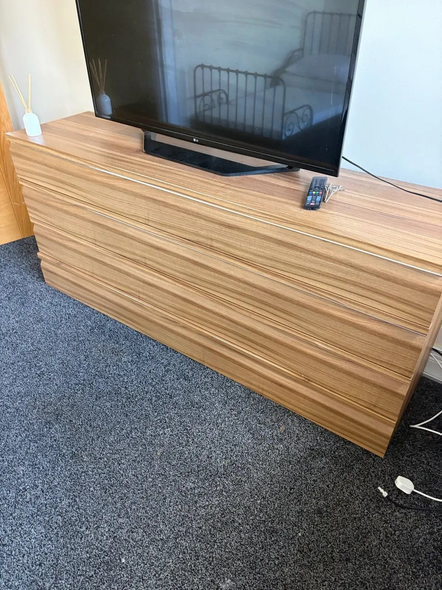 Large Drawers - Image 1