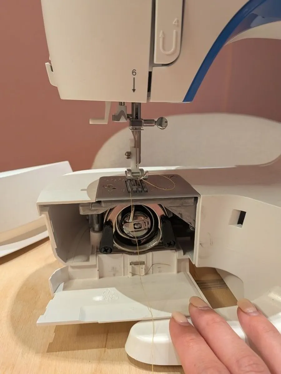 Singer Serenade M320L Sewing Machine x2 - Image 2