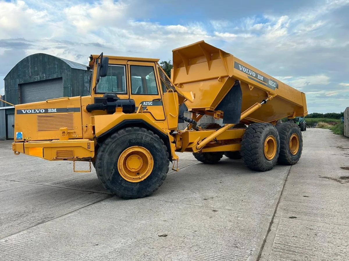 Volvo A25C Articulated Dump Truck - Image 2
