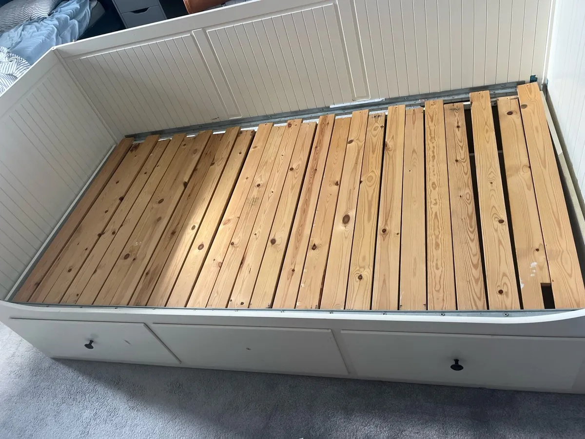 IKEA day bed - Image 1