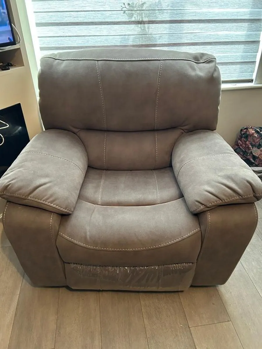 3 Seater & 2 Armchairs - Image 1