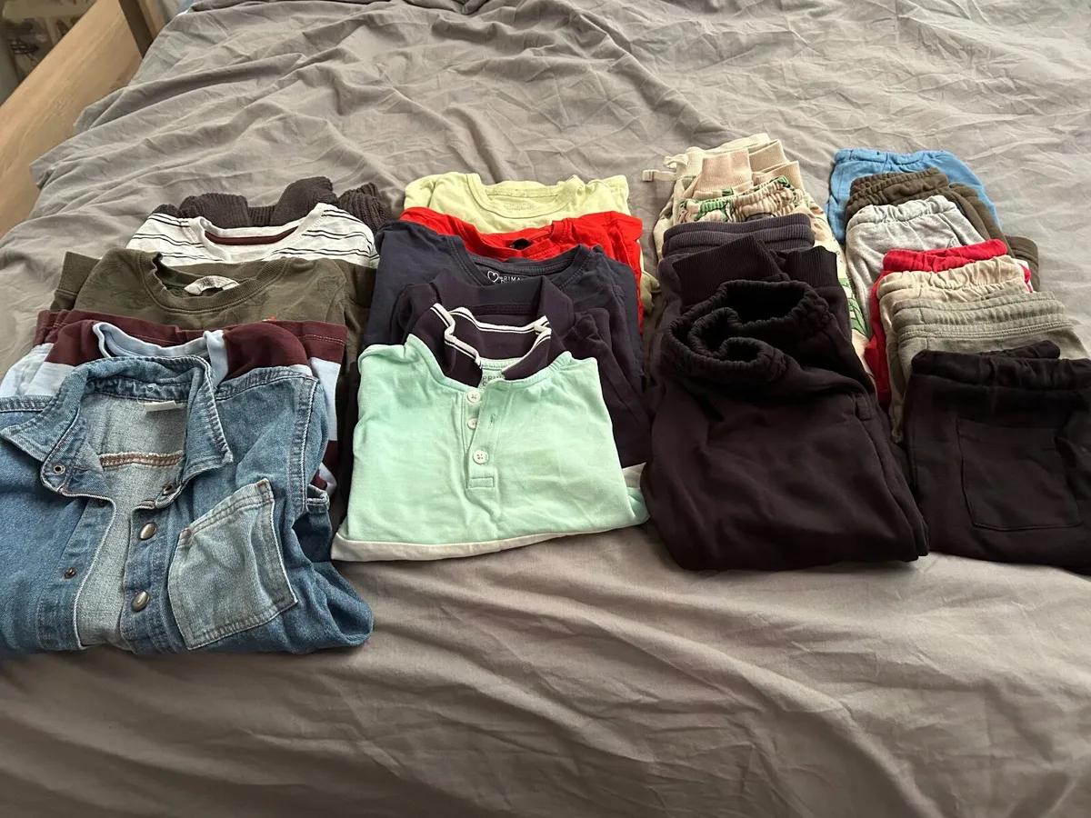 Boys clothes bundle - Image 3