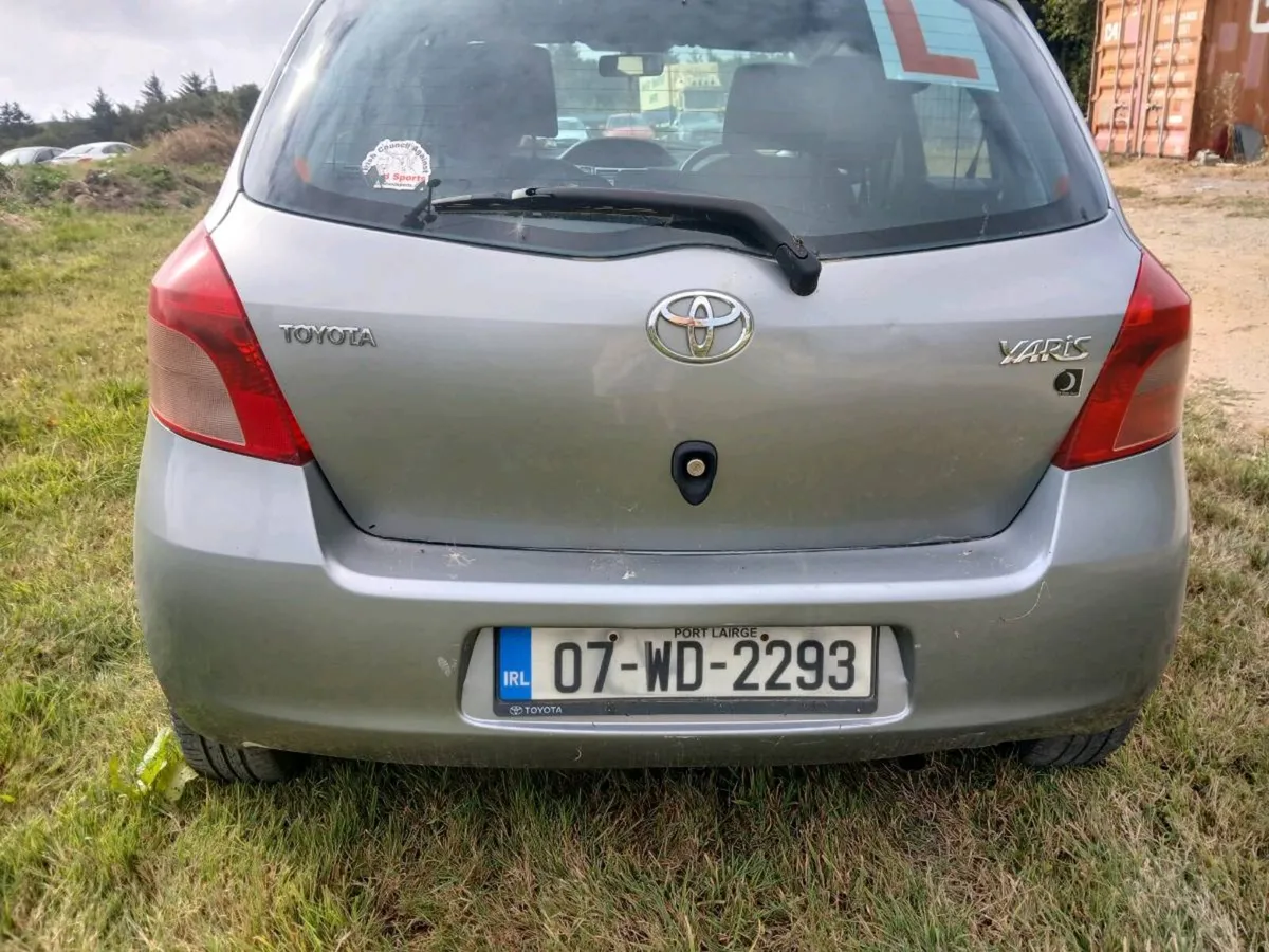 07 TOYOTA YARIS 1.0 2007 - Image 3