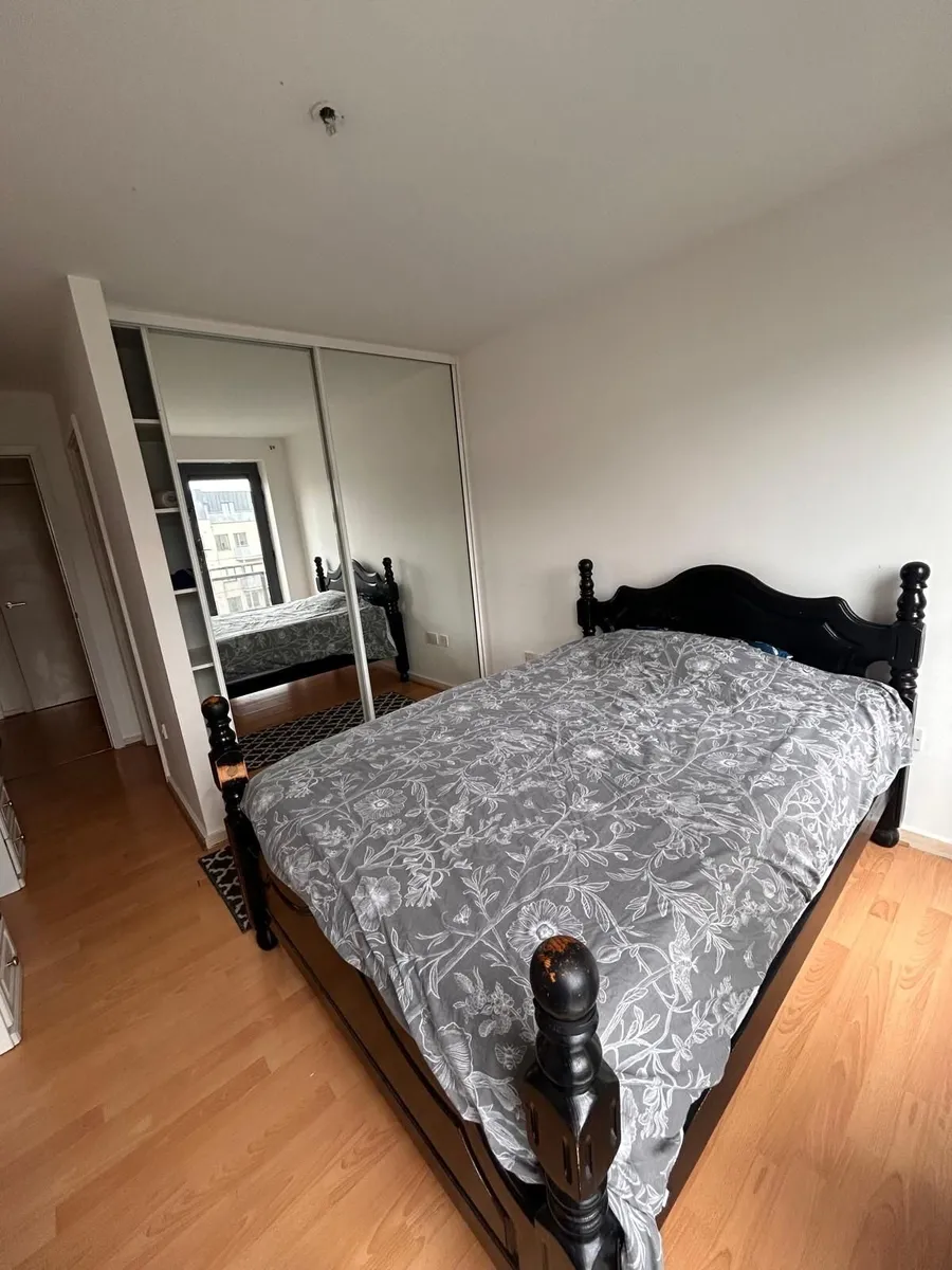 bed - Image 1
