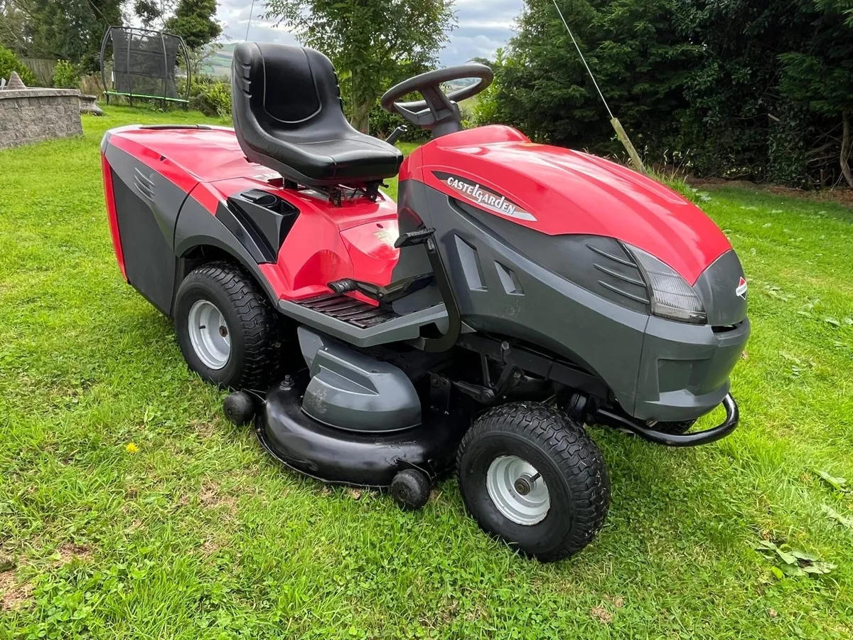 Castle garden 22hp 48inch cut ride on lawnmower - Image 1