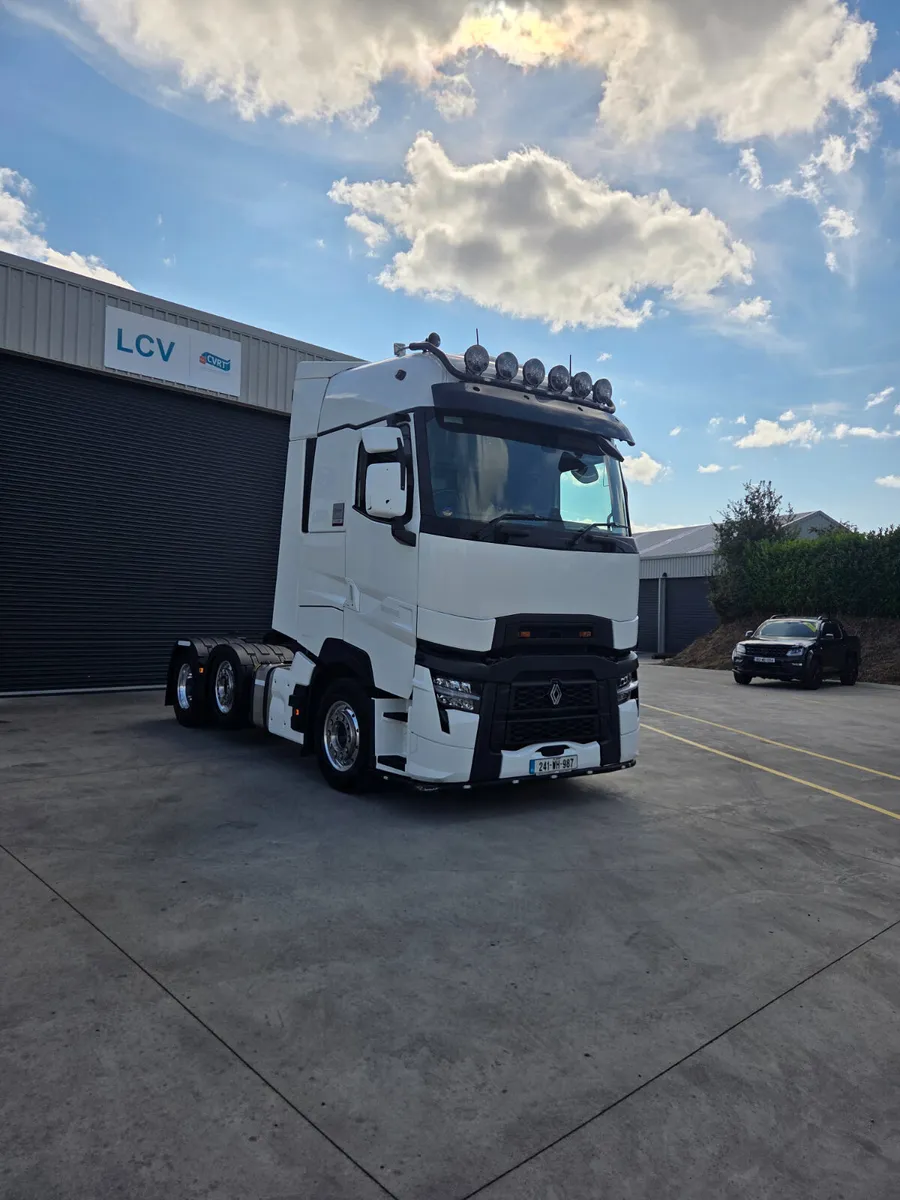 2024 with R&M Renault T High 520 6x2 Midlift - Image 4