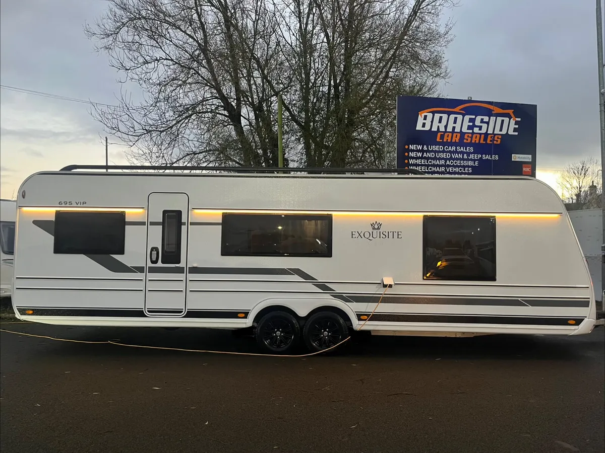 2024 LMC 695 VIP EXQUISITE 5/6 BERTH LUC CARAVAN - Image 2