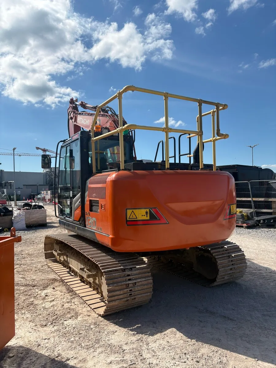Hitachi 130-7 - Image 3