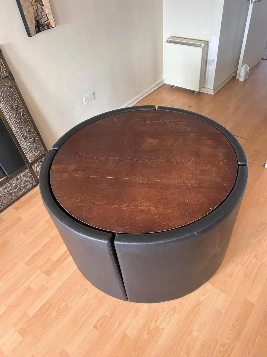 table and chairs - Image 1