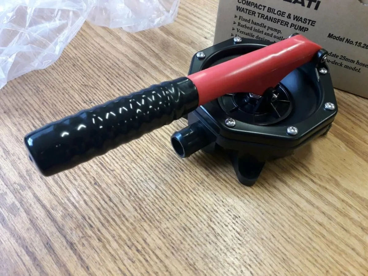 New Bilge pumps - Image 4