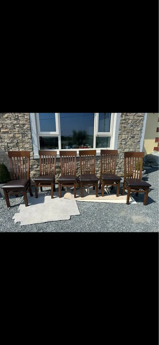 Kitchen table & chairs - Image 3