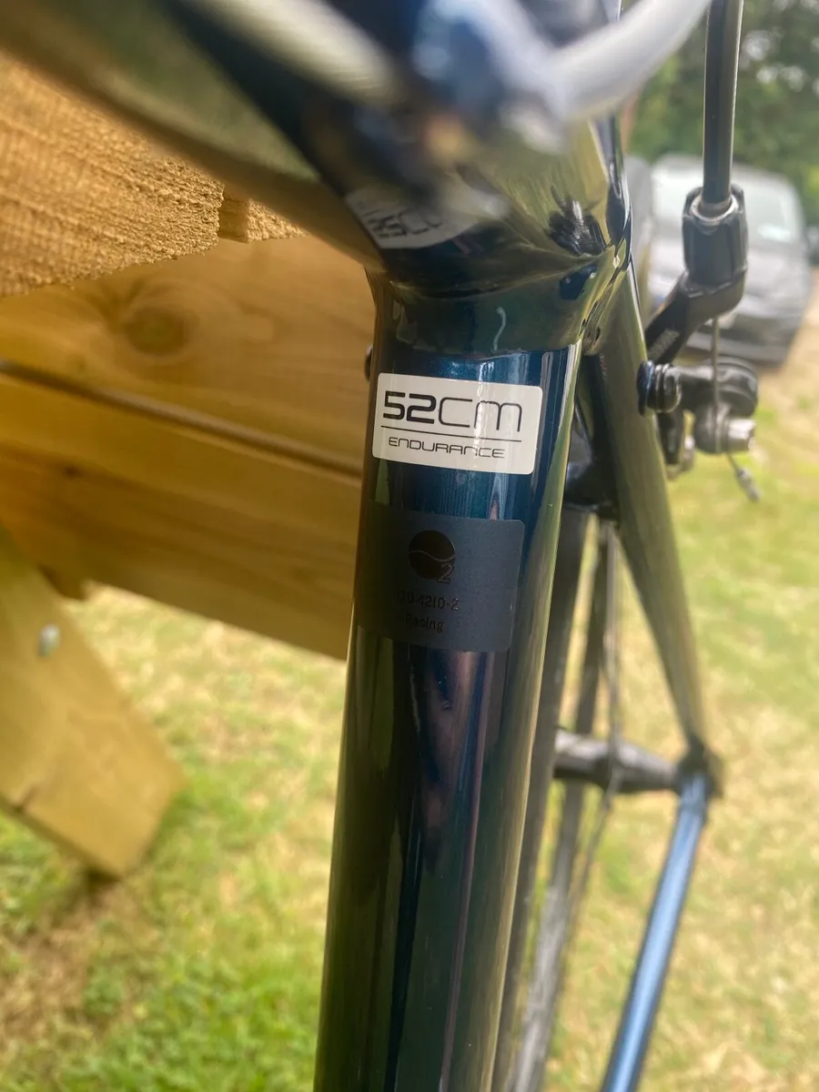 Trek Domane AL 2 – 52cm – Excellent Condition - Image 2