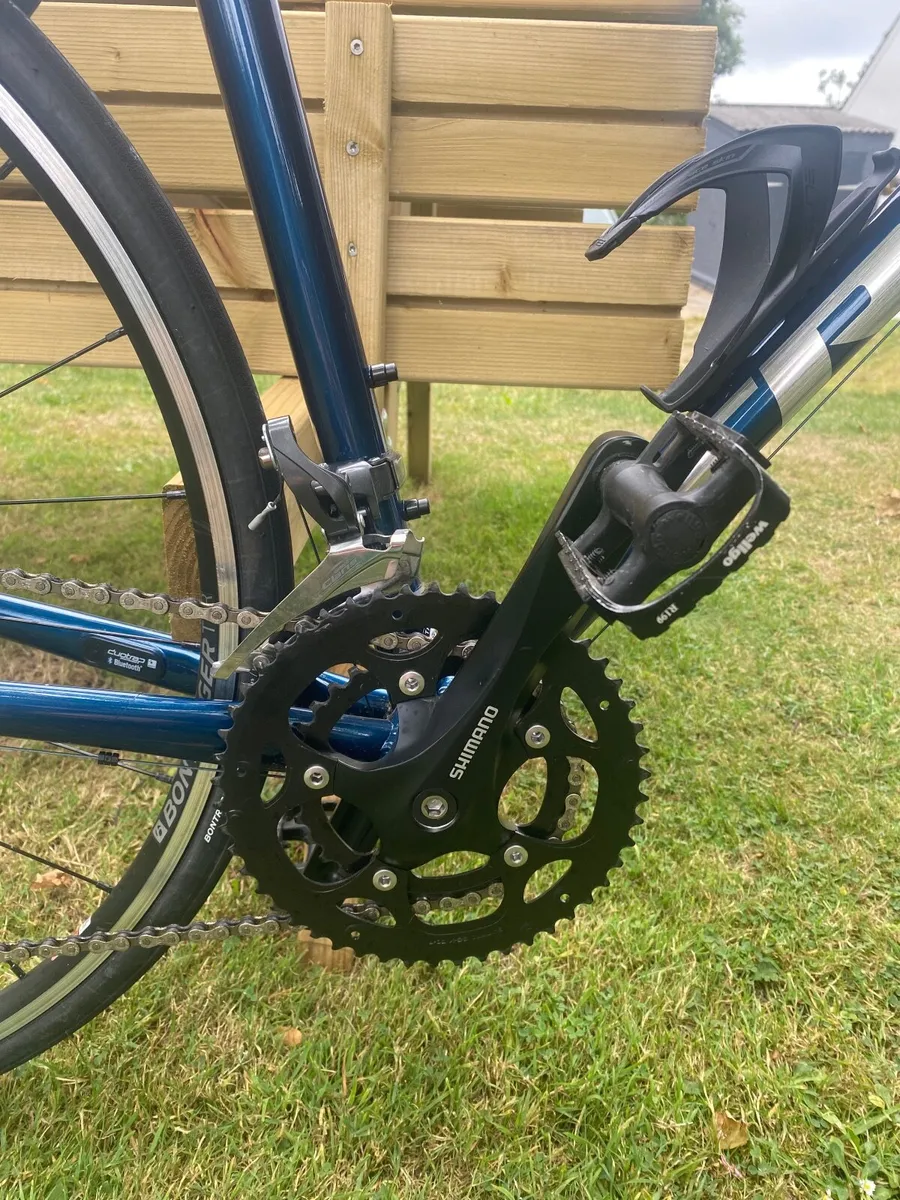 Trek Domane AL 2 – 52cm – Excellent Condition - Image 4