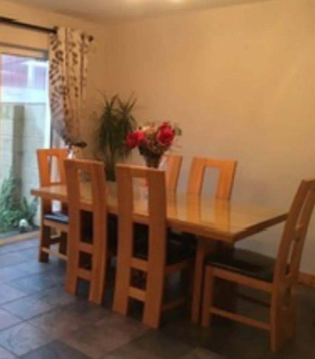 Kitchen Table - Image 2