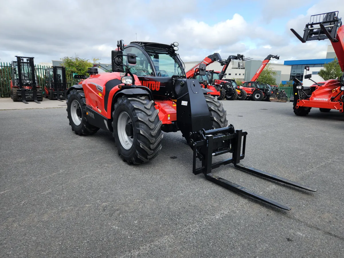 New Manitou MLT 630 telehandler - Image 4