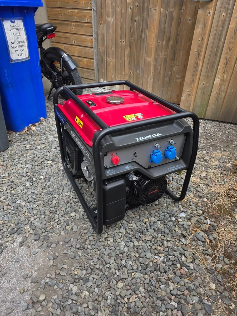 HONDA EG5500CL GENERATOR –  USED ONLY ONCE - Image 2
