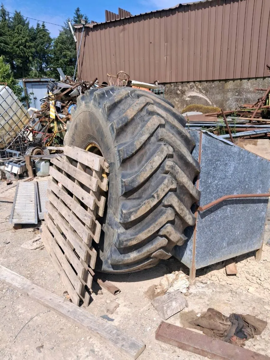 Wheels and tyres - Image 2