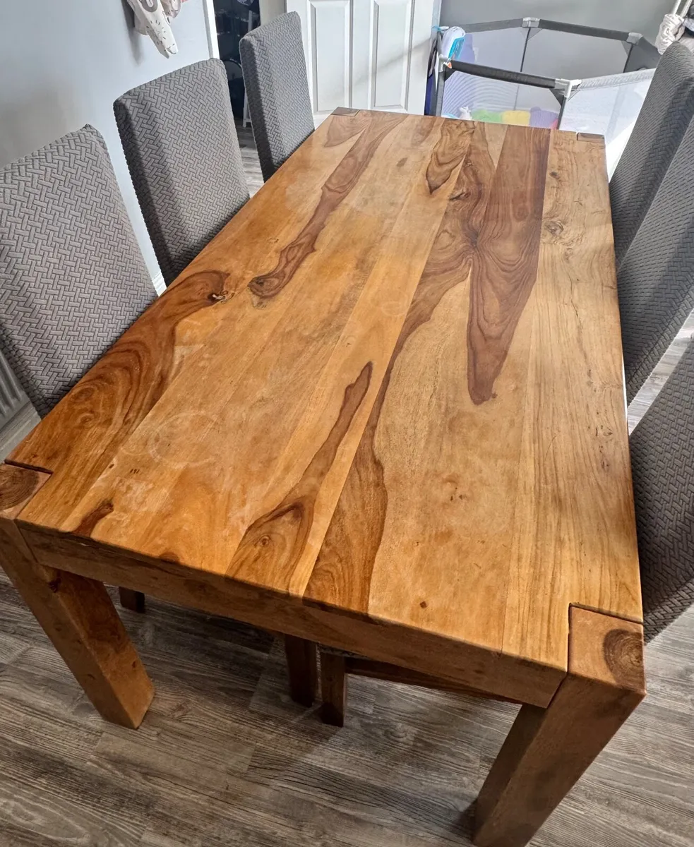 Dining table and chairs - Image 3