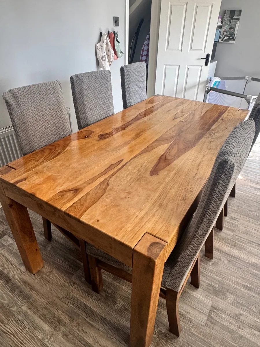 Dining table and chairs - Image 4