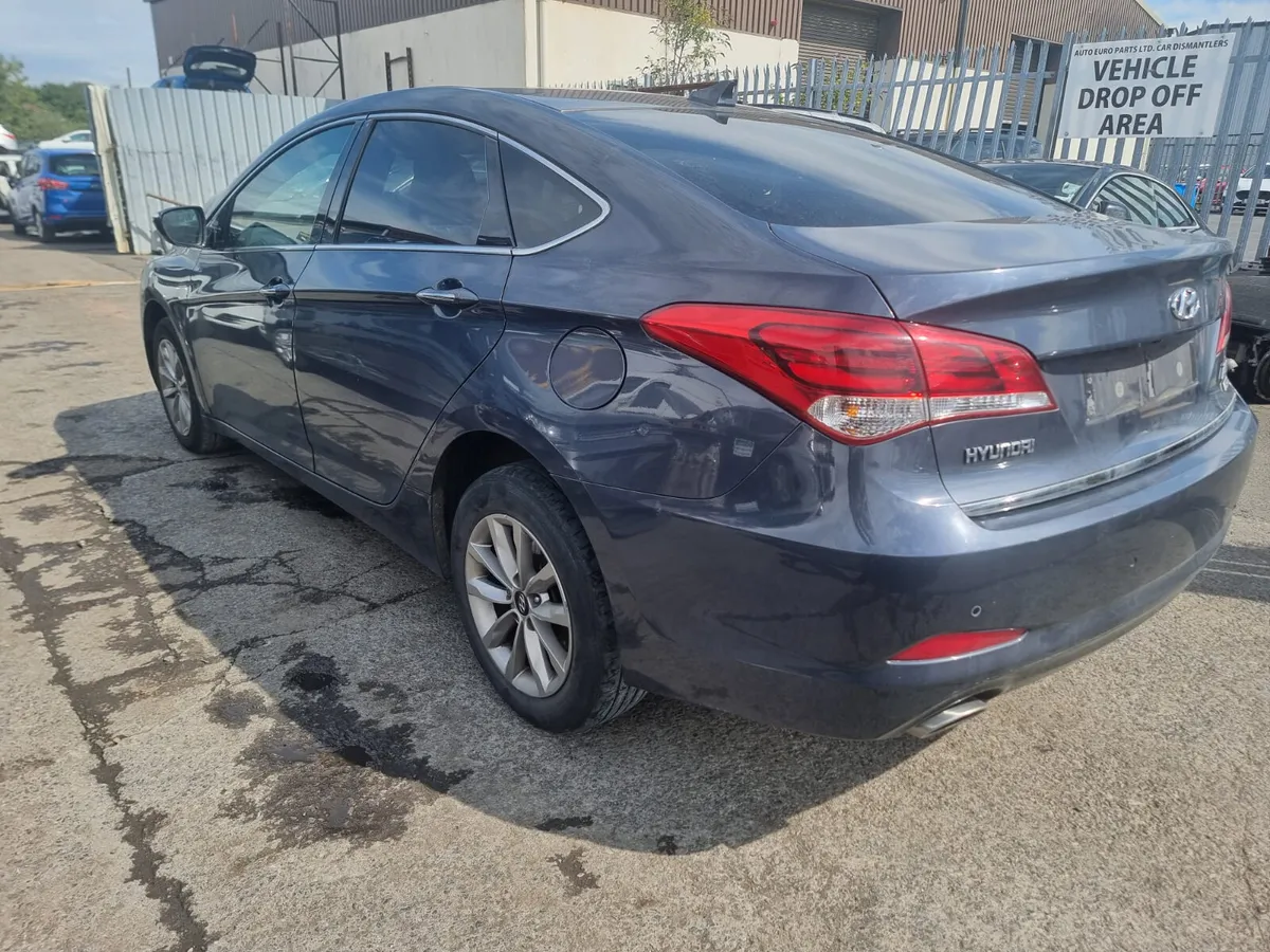17 HYUNDAI I40  1.7 D (D4FDH) FOR BREAKING - Image 3