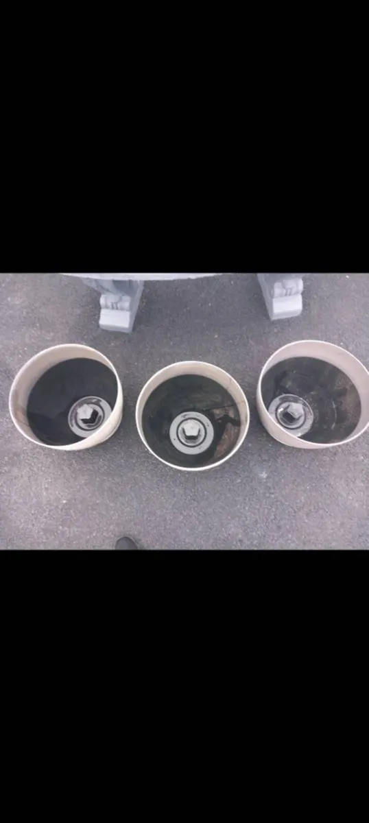 Flower pots - Image 2