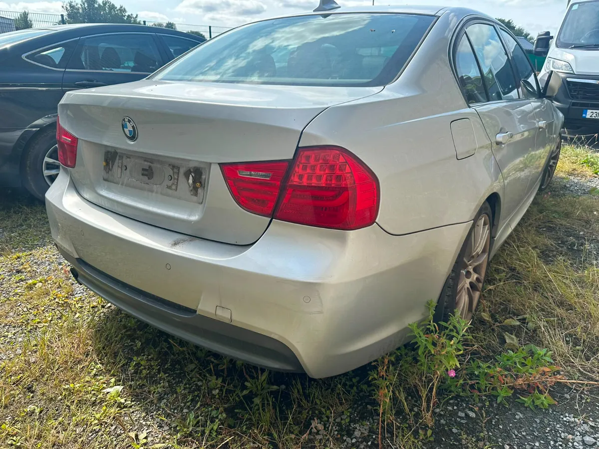 11 BMW 320 2.0 D (N47D20C) FOR BREAKING - Image 4