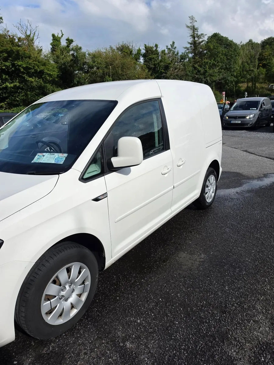 Volkswagen Caddy 2018 - Image 2