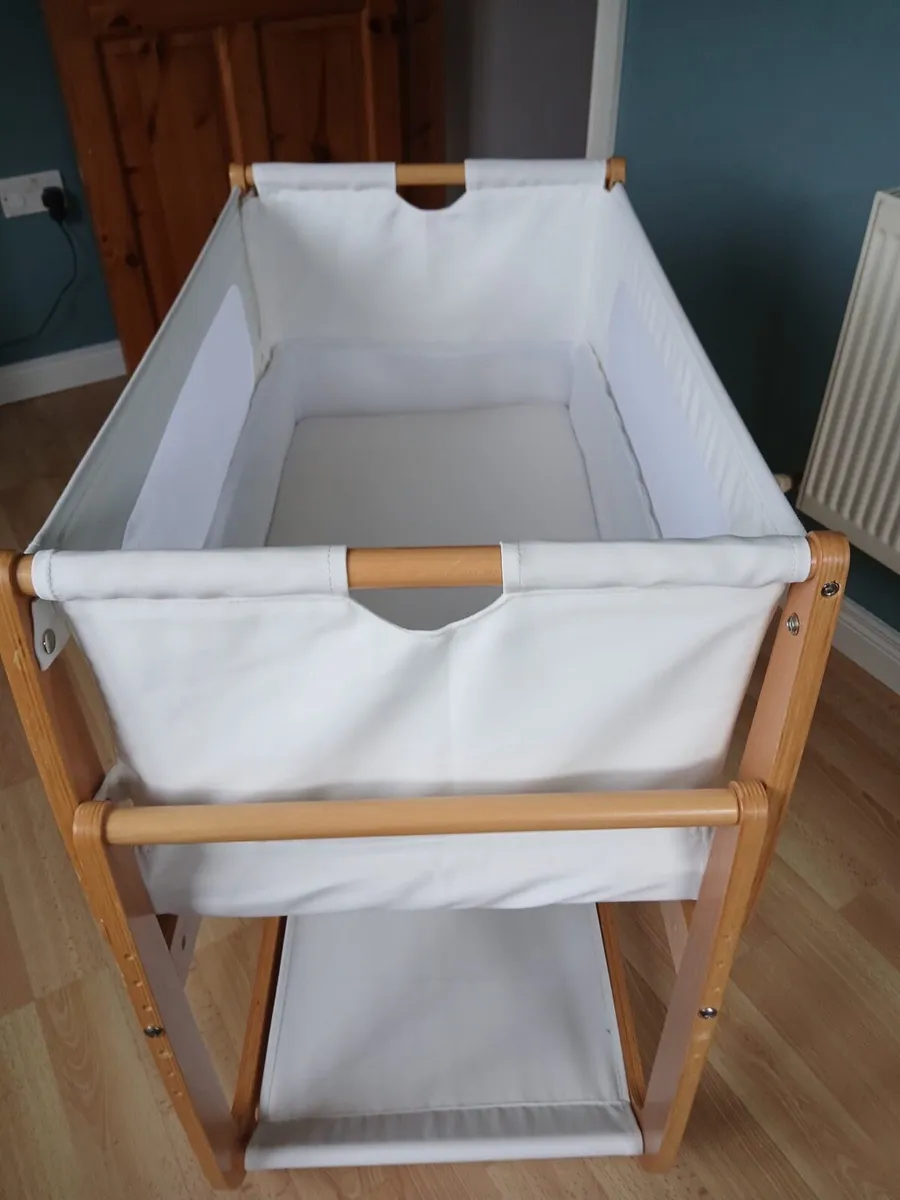 SnuzPod 4 Bedside Crib - Image 2
